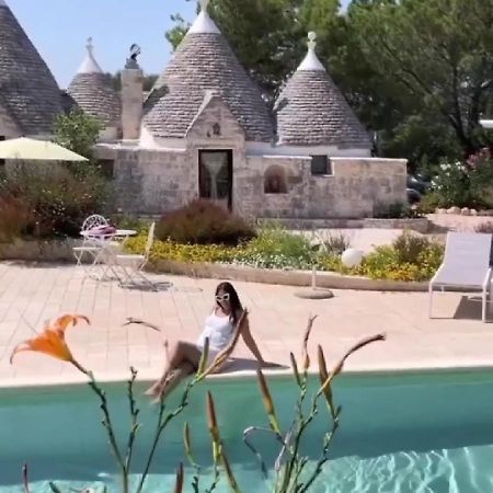 Trullo Bosco Libero Ostuni Vila Exterior foto