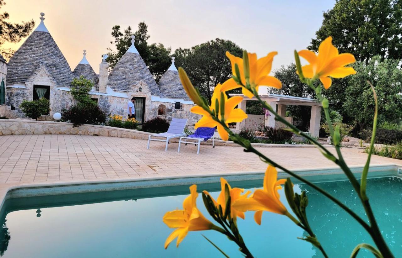 Trullo Bosco Libero Ostuni Vila Exterior foto