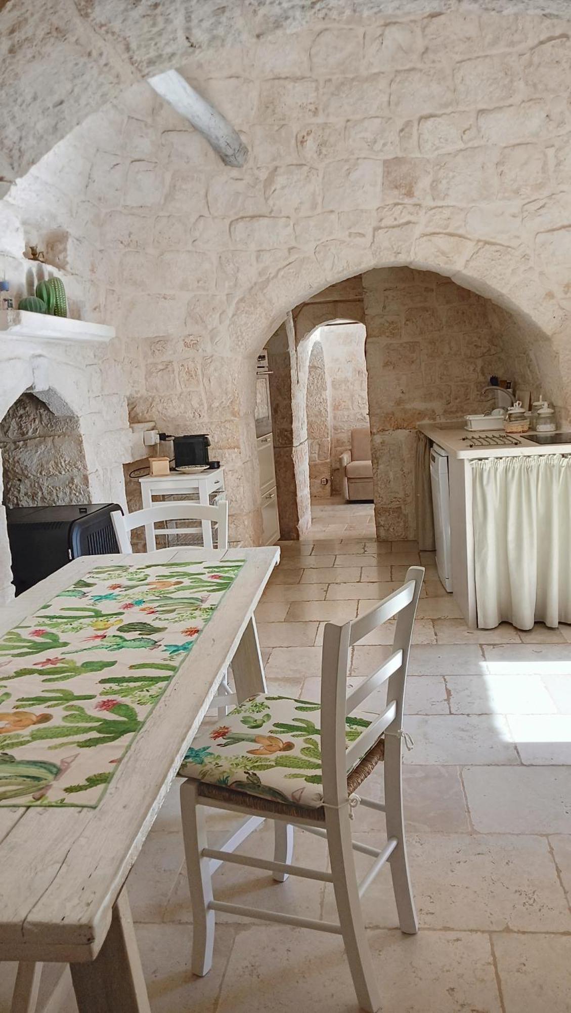 Trullo Bosco Libero Ostuni Vila Exterior foto