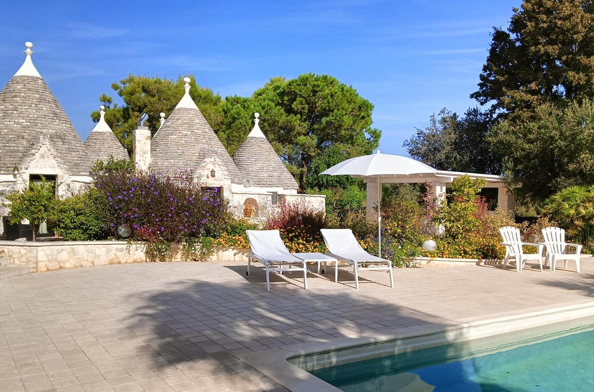 Trullo Bosco Libero Ostuni Vila Exterior foto